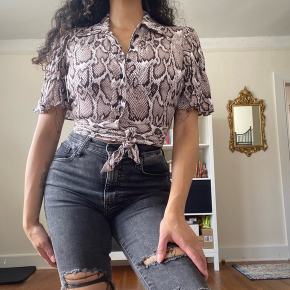 AFRM Flutter Sleeve Wrap Waist Button Up Blouse - Picture 1 of 6